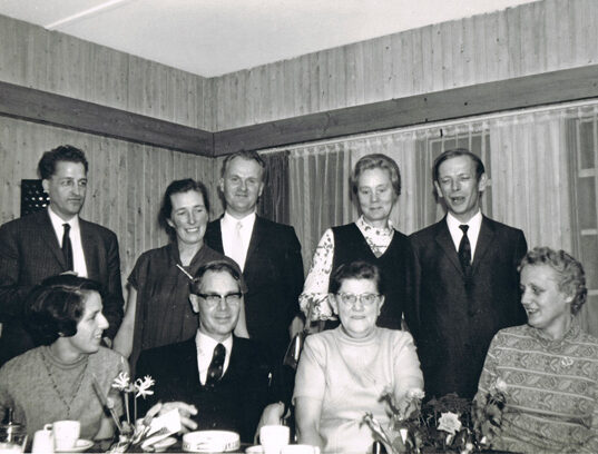 Die Kinder Binne Roordas in den 1960ern mit Maaike de Zoete in der Mitte